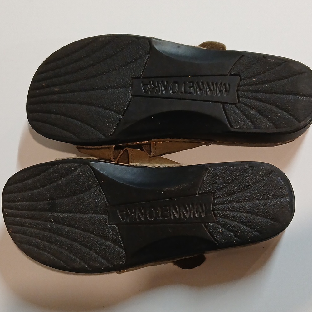 Minnetonka Women's Size 8 Tan Brown Gladiator Sandal Flat Slip On Shoe Leather - Picture 6 of 6